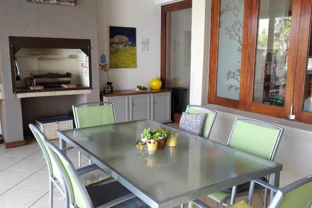 Pecanwood Estate Cosy 3 Bedrooms With Pool